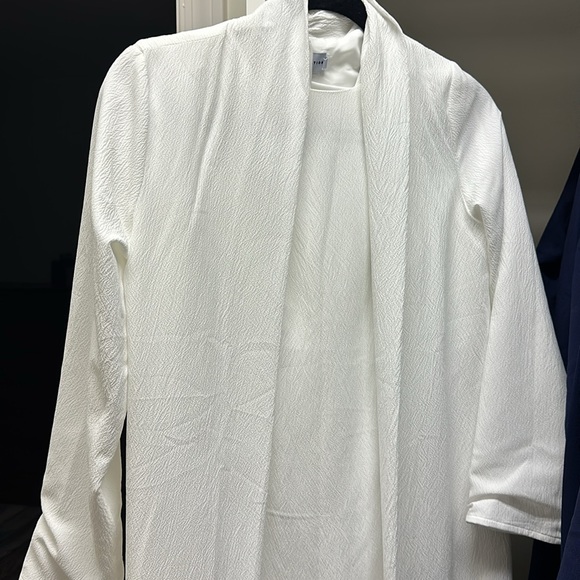 Noora Textured Three Piece Abaya Set - White π€ RARE! β€οΈβπ₯ - Picture 7 of 9